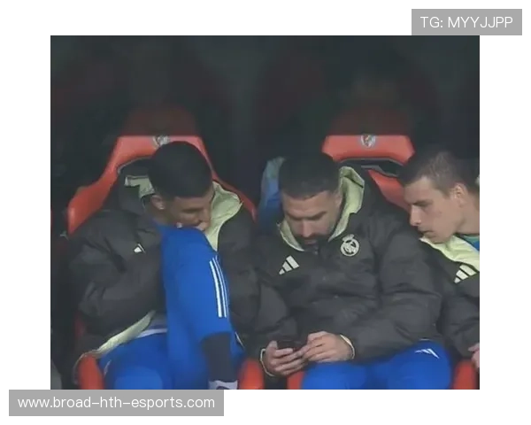 皇马门将之争白热化！卢宁训练状态吓坏全队，皇马队守门员